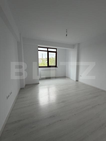 Apartament cu 3 camere decomandat în Burdujeni