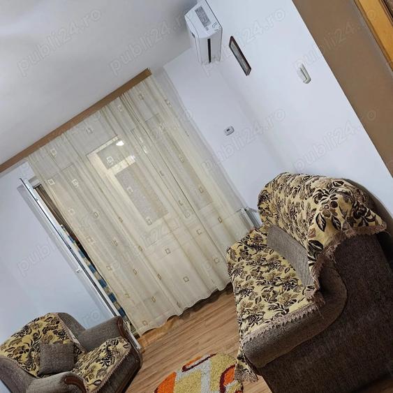 Apartament cu 2 camere semidecomandat în Calea București