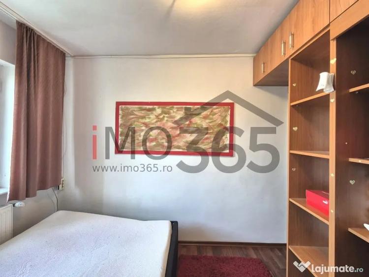 Apartament cu 3 camere semidecomandat în Craiovei