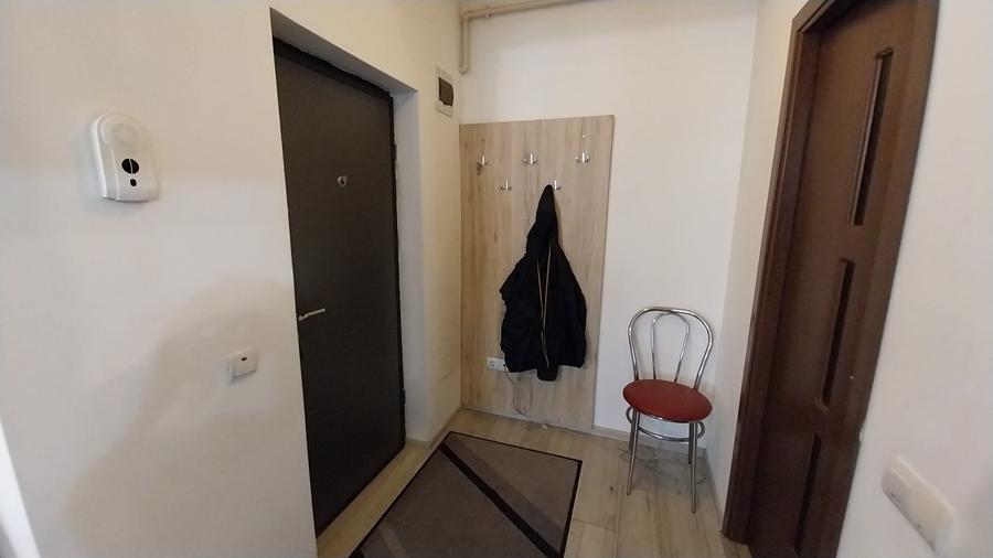 Apartament cu 3 camere semidecomandat în Baciu