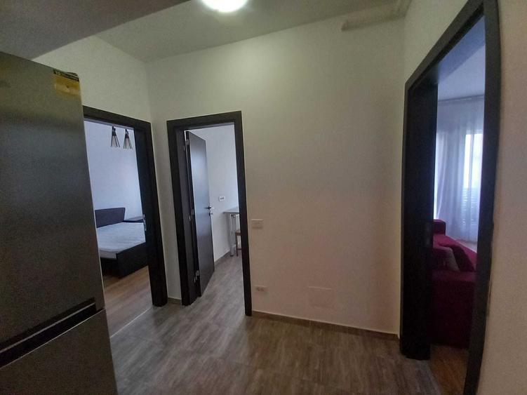 Apartament cu 2 camere decomandat în Apărătorii Patriei
