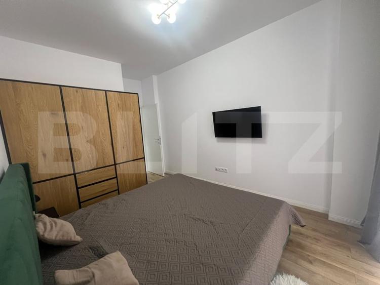 Apartament cu 2 camere semidecomandat, mobilat în Florești