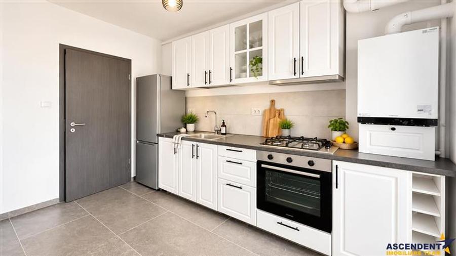 Apartament cu 2 camere decomandat în Central