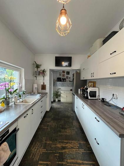 Casă individuală cu 3 camere cu Teren 260 Mp în Central