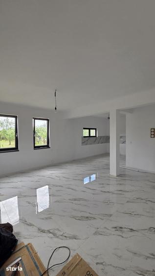 Casă cu 3 camere cu Teren 800 Mp în Viile Satu Mare