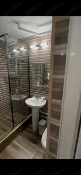 Apartament cu 3 camere decomandat în Mangalia