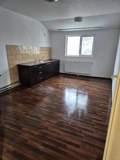 Apartament cu 2 camere decomandat în Vânători