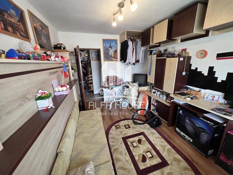 Apartament cu 3 camere decomandat în Central