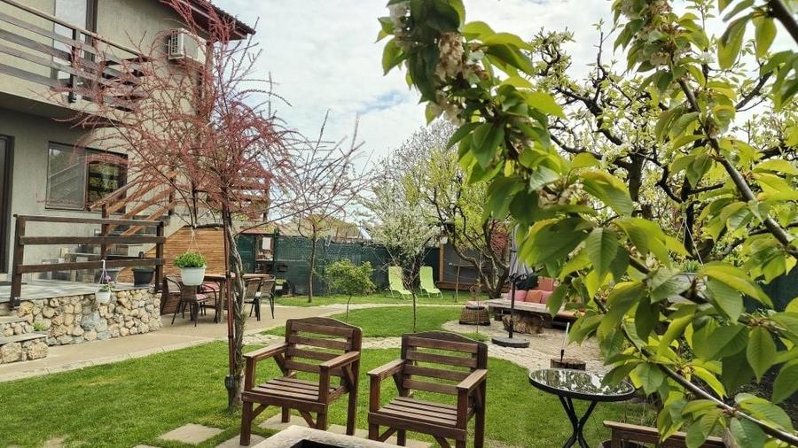 Apartament cu 3 camere decomandat în 23 August