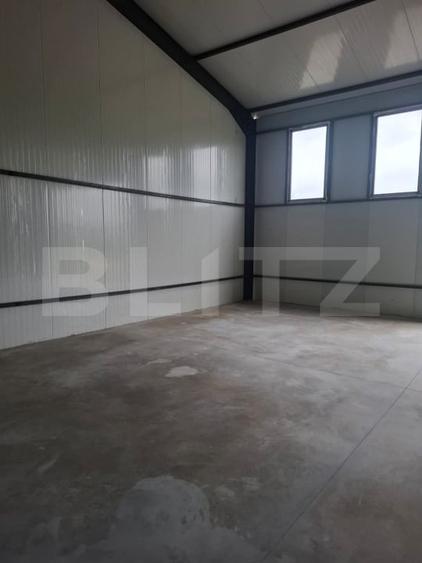 Spațiu comercial, de 420 mp, în Aninoasa