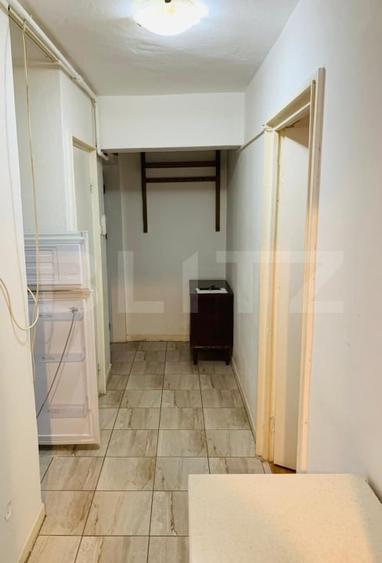 Apartament cu 3 camere semidecomandat, mobilat în Semicentral