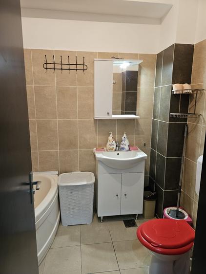 Apartament cu 3 camere în Dobroești