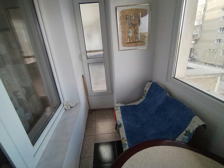 Apartament cu 2 camere decomandat în Centru Civic