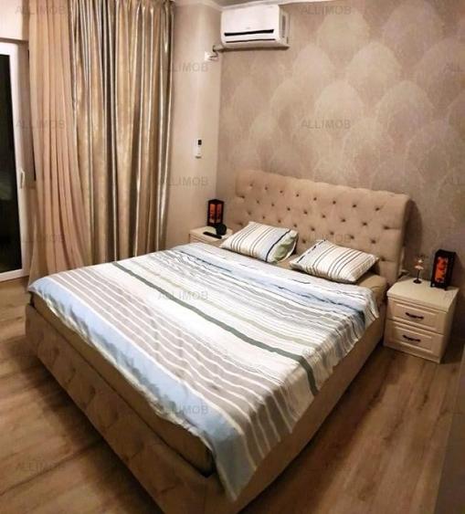 Apartament cu 3 camere decomandat în Ultracentral