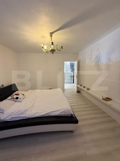 Apartament cu 3 camere decomandat, mobilat în Central