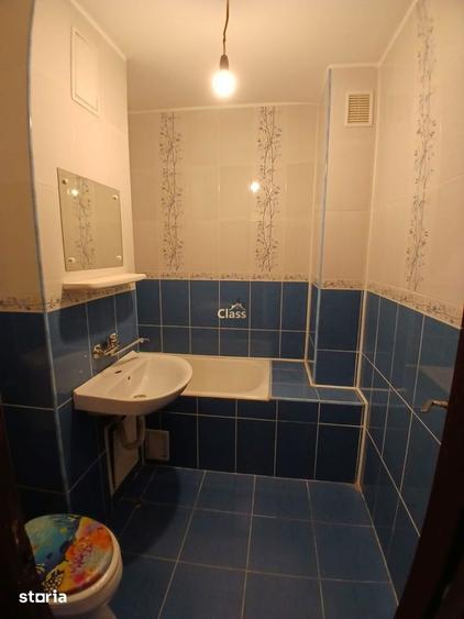 Garsonieră decomandată, mobilată în Între Lacuri