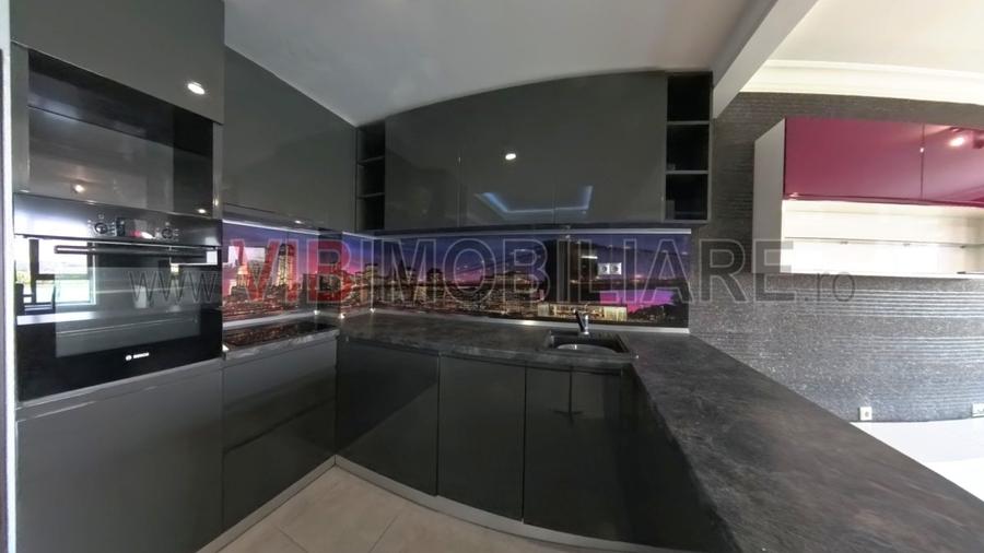 Apartament cu 2 camere semidecomandat, mobilat în Tei