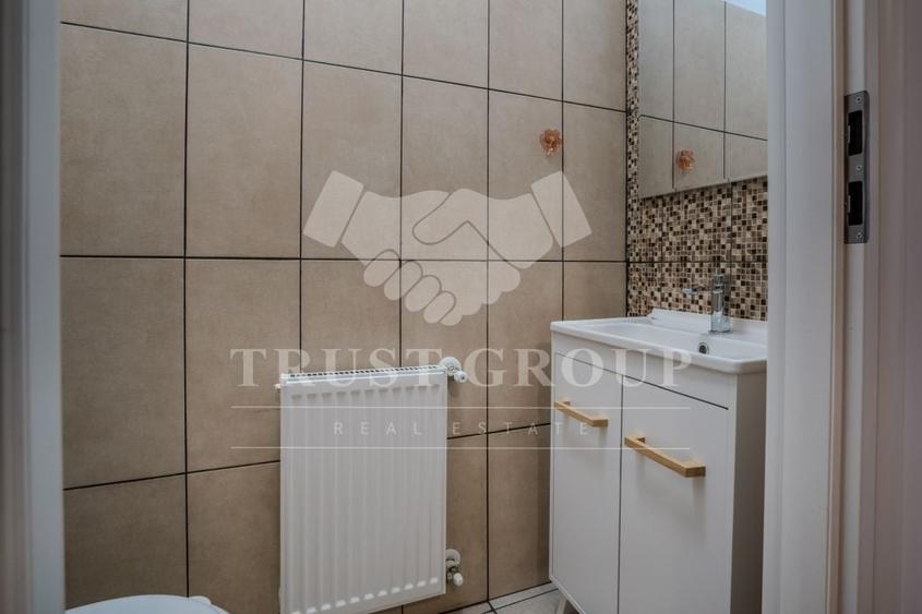 Casă individuală cu 5 camere cu Canalizare în Brașovul Vechi
