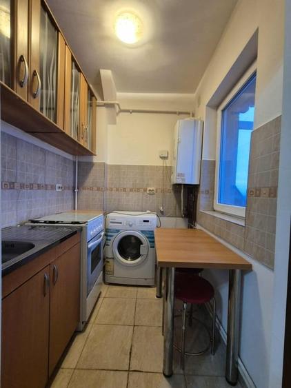 Apartament cu 2 camere nedecomandat, mobilat în Steaua