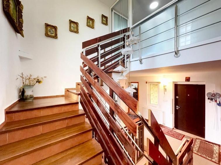 Casă cu 4 camere în Central