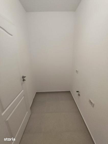 Casă cu 3 camere cu Teren 330 Mp în Crevedia