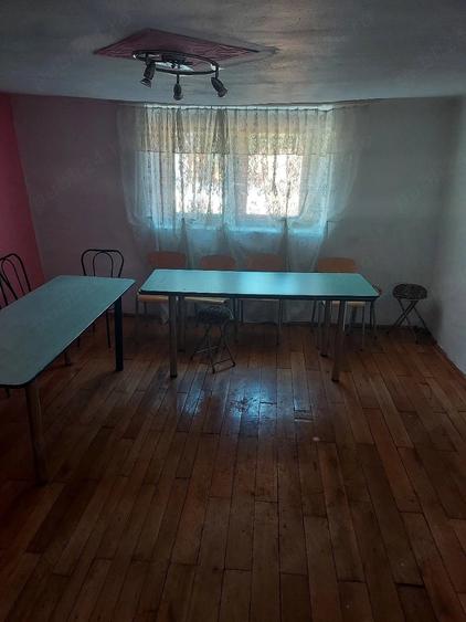 Casă cu Teren 6 Mp în Zimandcuz