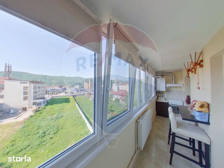 Apartament cu 4 camere de vanzare, Pia?a 1 Decembrie 1918 - 8