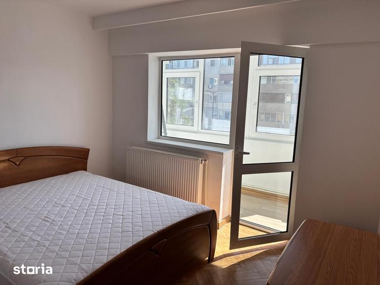 Apartament cu 3 camere decomandat în Tomis III