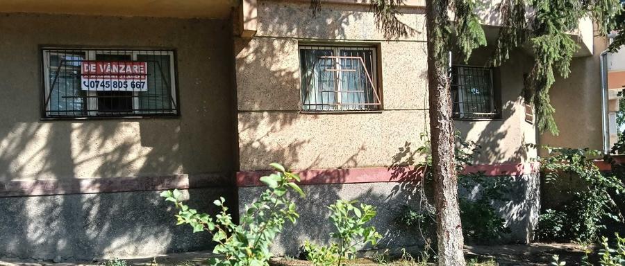 Apartament cu 3 camere decomandat în Ultracentral