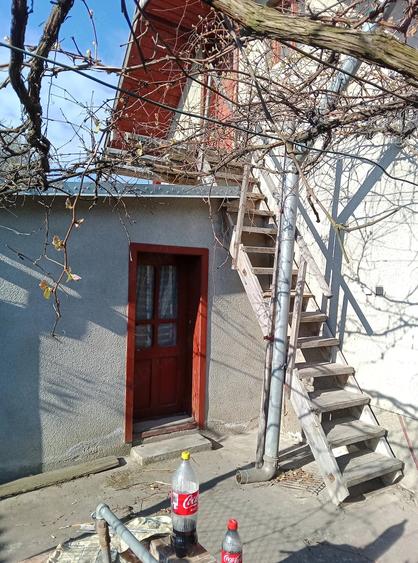 Casă cu 3 camere cu Teren 374 Mp în Central