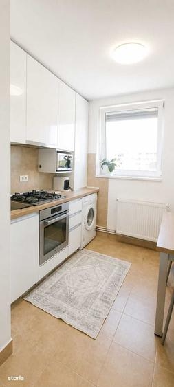Apartament cu 2 camere decomandat în Romanilor