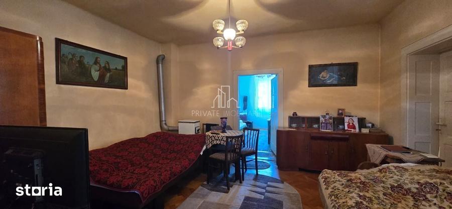 Casă cu 4 camere cu Teren 400 Mp în Central