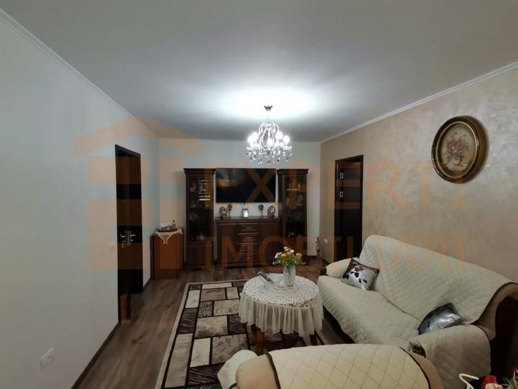 Apartament 3 camere de inchiriat, situat in zona TOMIS II - 2