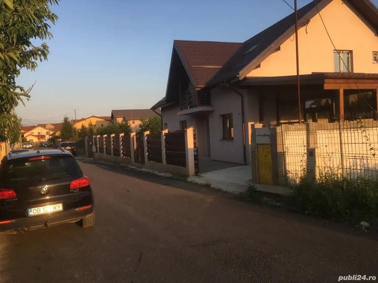 Casă cu 6 camere cu Teren 420 Mp în Poștei - Bucov