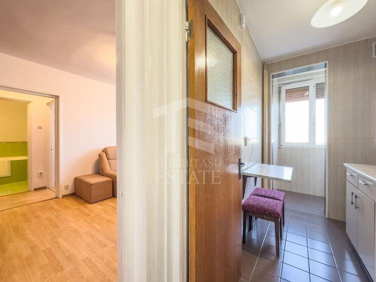 Apusului | Str Lacul Zanoaga | Pta Gorjului | Ghirlandei | 3 camere - 7