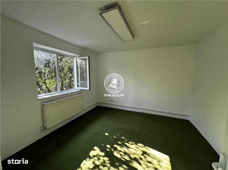 Casă cu 4 camere cu Teren 1000 Mp în Ciupercenii Noi