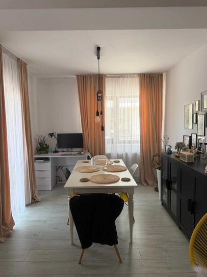 Apartament cu 2 camere decomandat în Florești