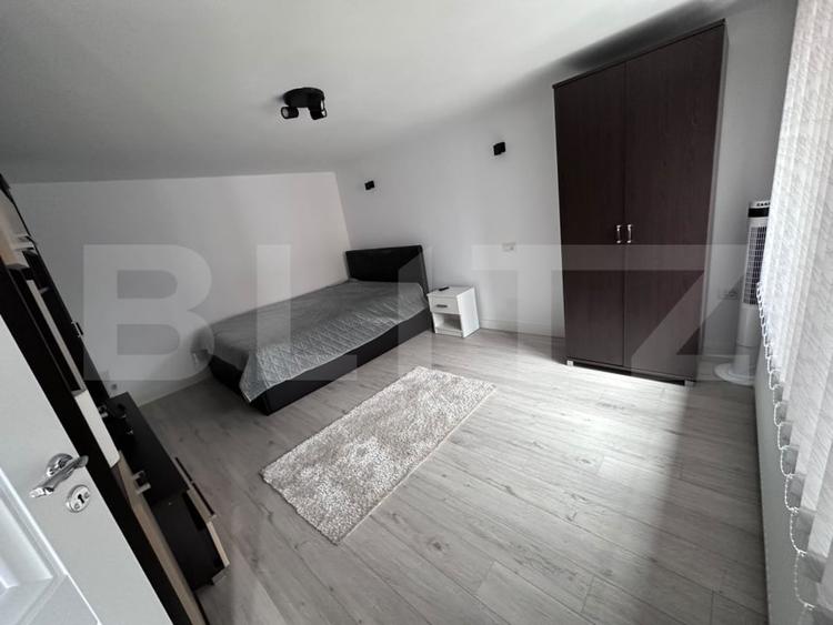 Casă individuală cu 5 camere cu Canalizare în Ultracentral