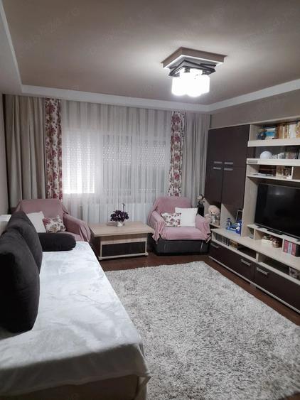 Garsonieră decomandată în Nufărul