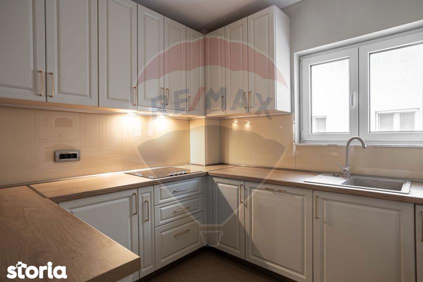 Apartament cu 3 camere, mobilat în Subcetate