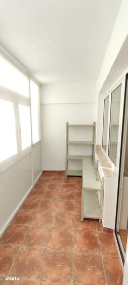 Apartament cu 3 camere în Tei