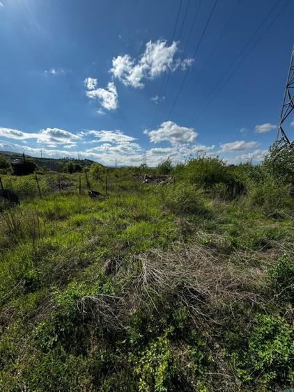 Teren Construcții intravilan de 3500 mp, în Luna de Sus