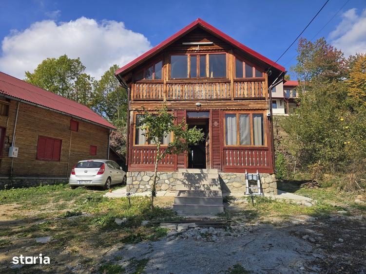Casă cu 3 camere cu Teren 430 Mp în Cornu