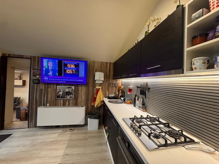 Apartament cu 3 camere decomandat în Bușteni