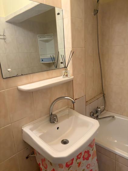 Garsonieră decomandată în CET