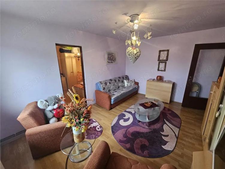 Apartament cu 2 camere nedecomandat, mobilat în Micro II