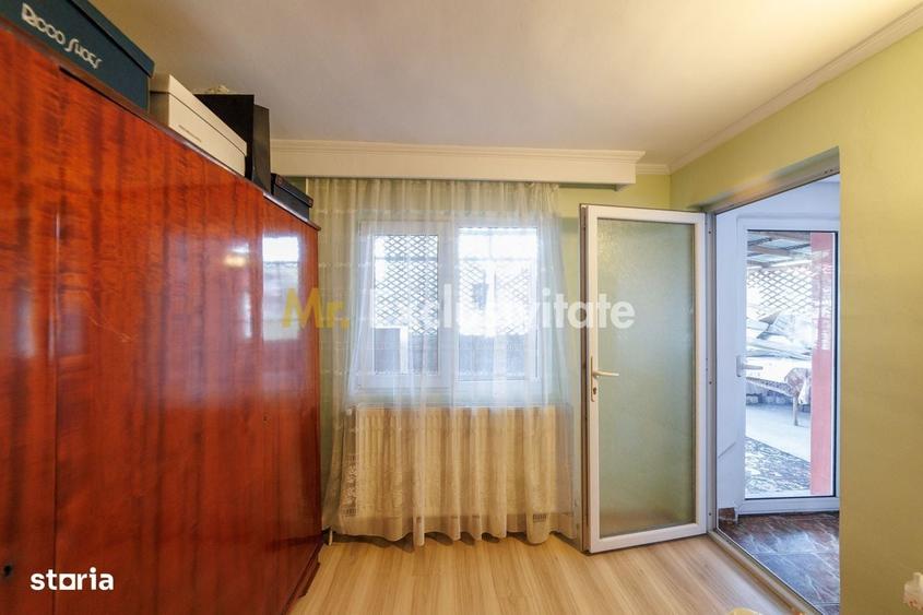 Casă cu 3 camere în Ștefănești