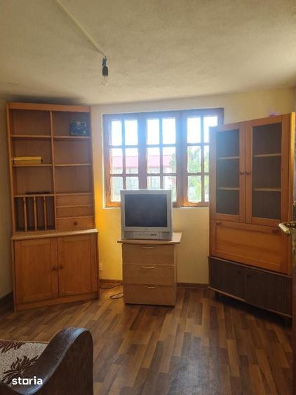 Casă cu 4 camere cu Teren 1276 Mp în Lunca