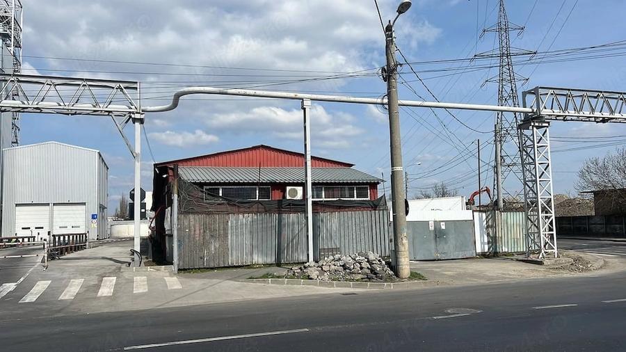 Spațiu comercial, de 1,000 mp, în Port