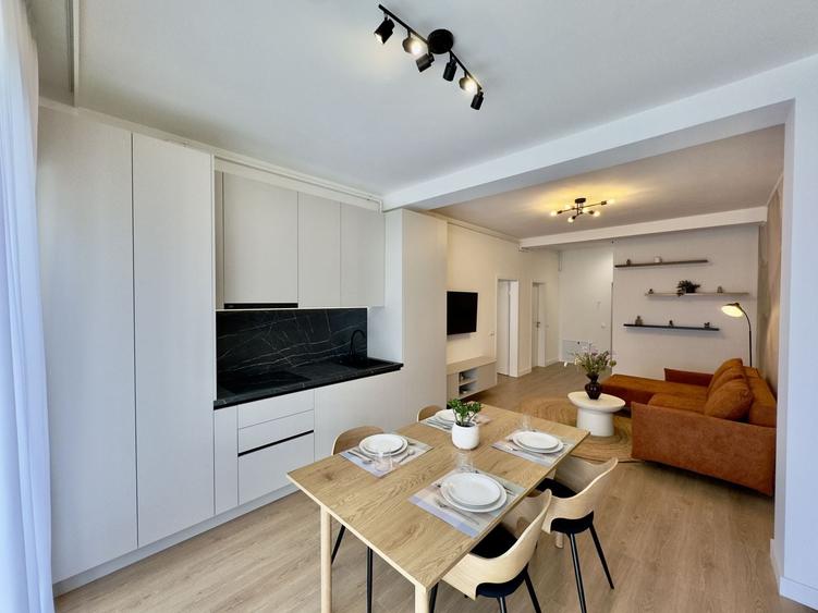 Apartament cu 2 camere semidecomandat, mobilat în Exterior Vest